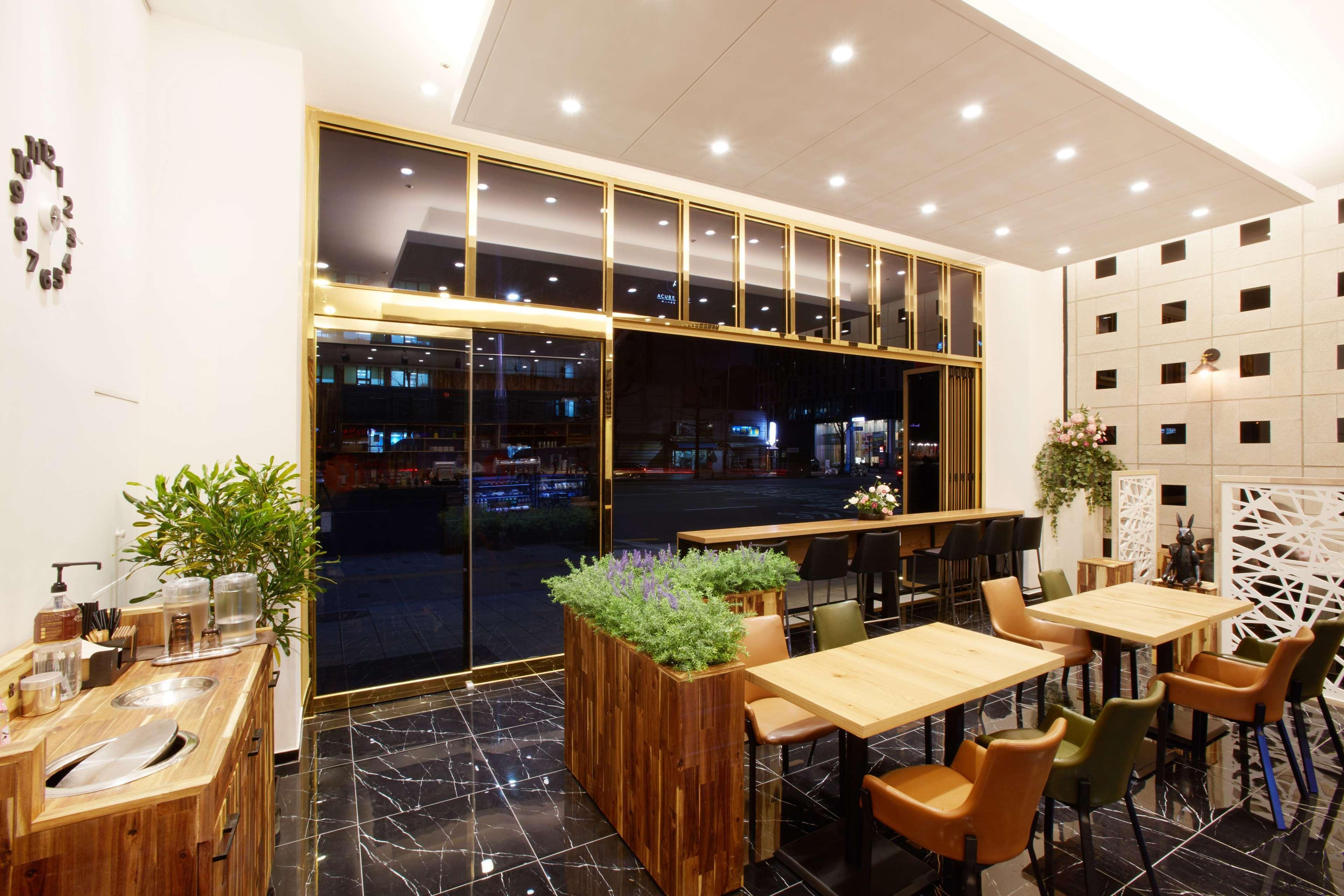 Hotel Ramada By Wyndham Seoul Dongdaemun Exterior foto